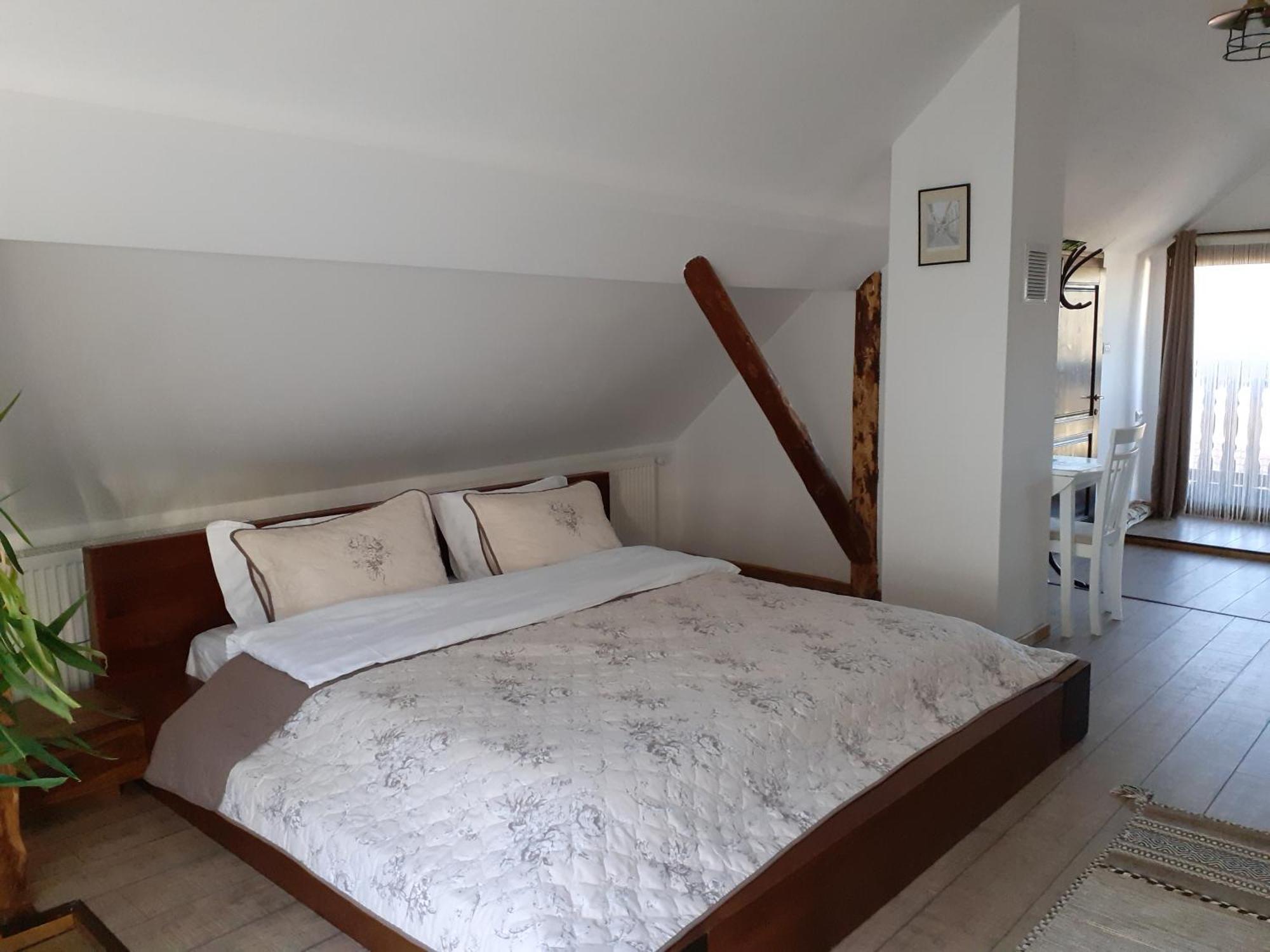 R-House Apartamento Braşov Quarto foto